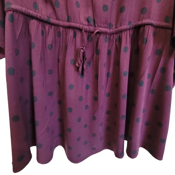 TORRID 3X Polka Dot V Neck Razor Back Drawstring Tunic - Picture 4 of 8